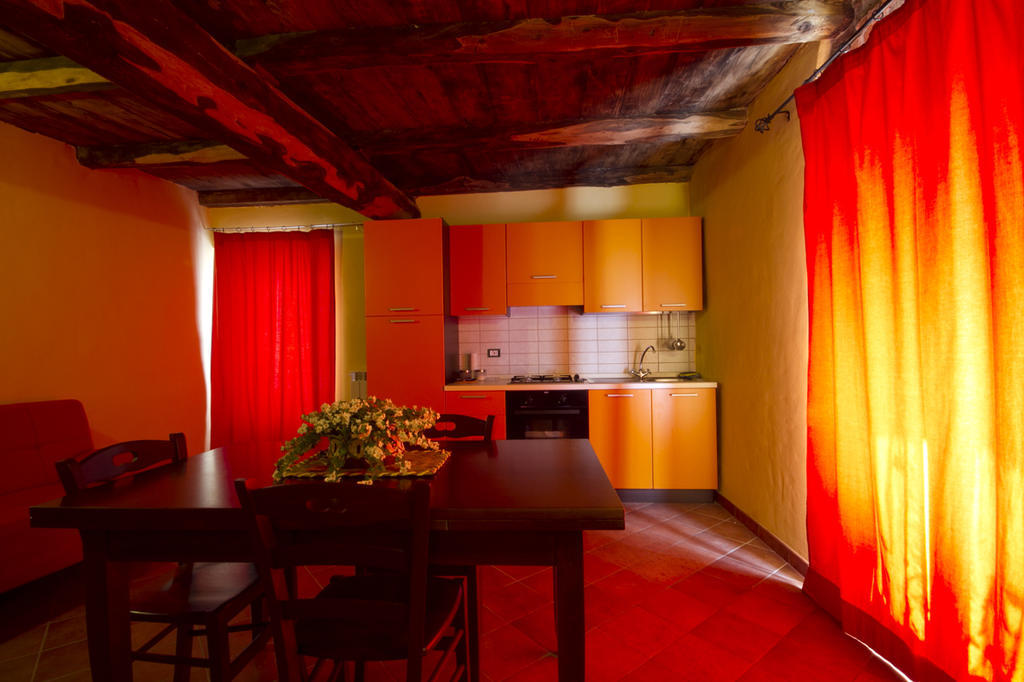 La Locanda Dei Cartunè Montezemolo Esterno foto