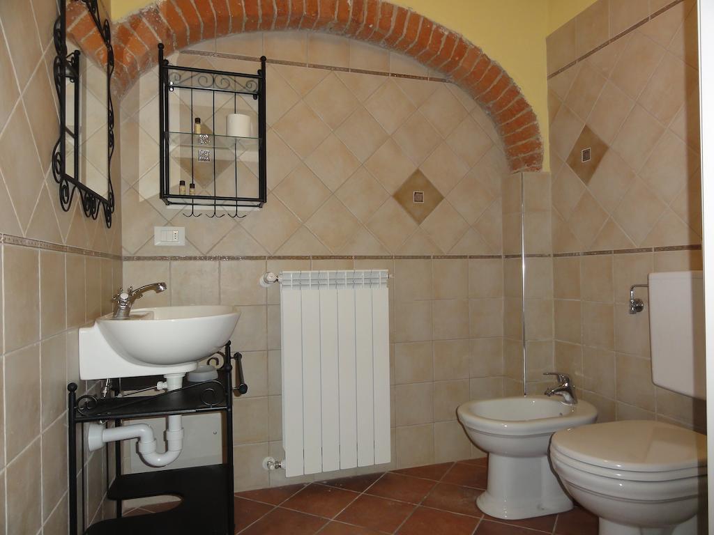 La Locanda Dei Cartunè Montezemolo Esterno foto